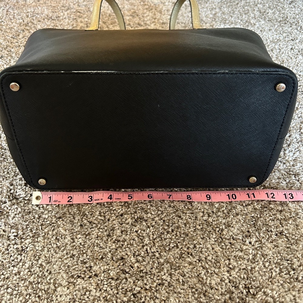 Kate Spade Purse - Picture 14 of 16